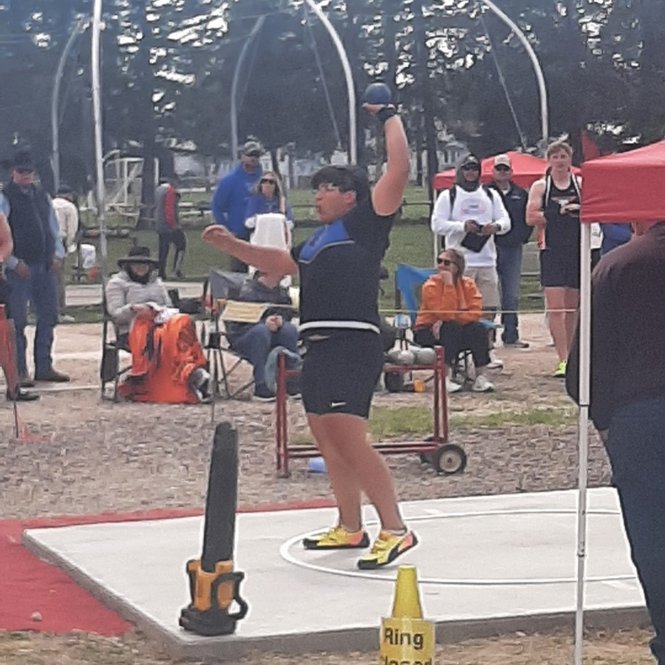 t & f