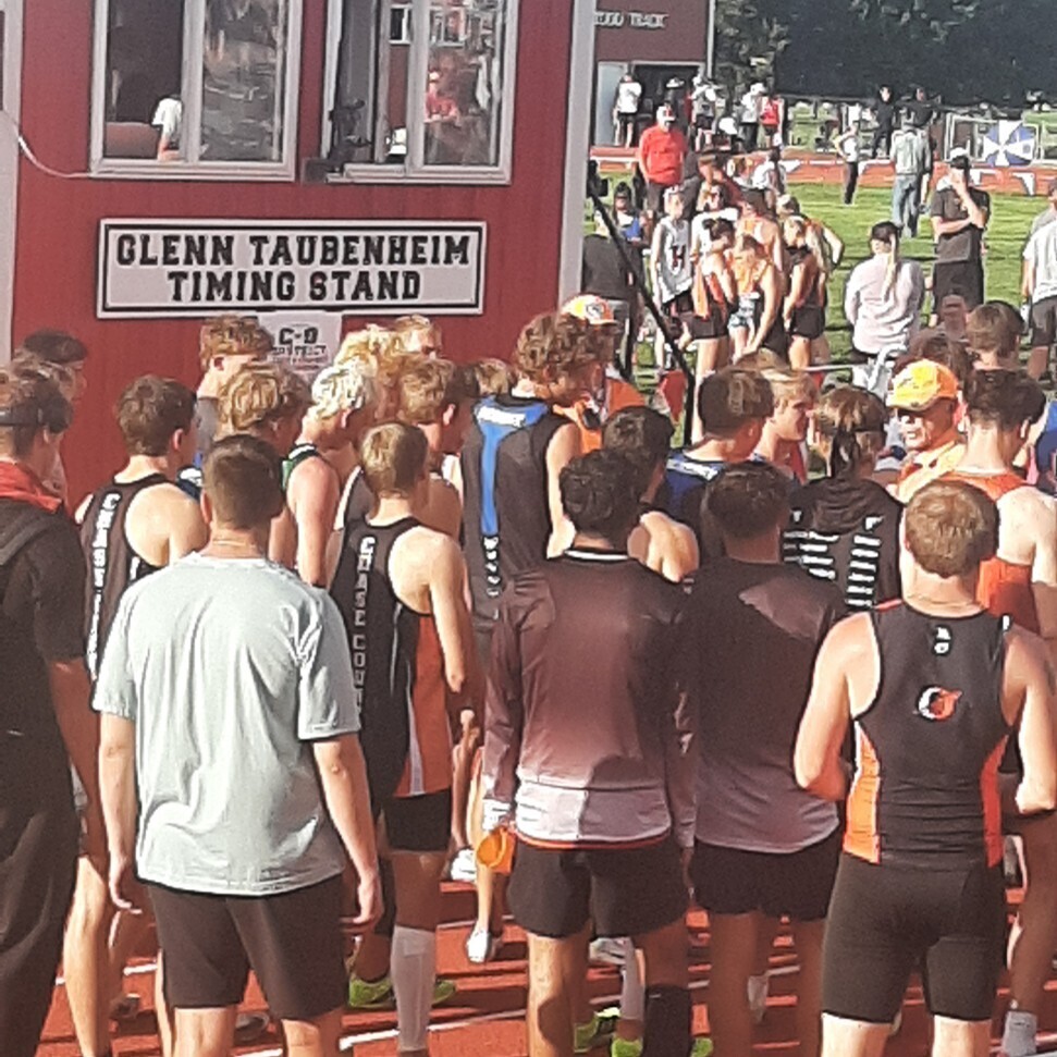 t & f