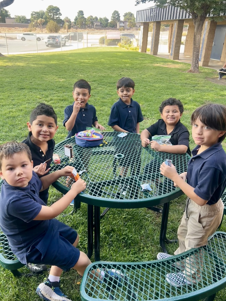 students eating