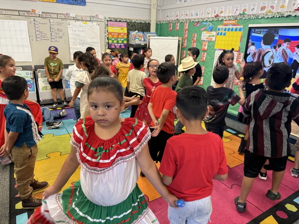 🎉 Earlier this week, our students came together to celebrate Mexican Independence Day! 🇲🇽✨ The day was filled with vibrant colors, traditional attire, and a shared appreciation for Mexican culture and heritage. We are proud of our Bulldogs for honoring this special day with joy and respect! 🐾💚🤍❤️  #MexicanIndependenceDay #JCBulldogPride #CulturalCelebration
