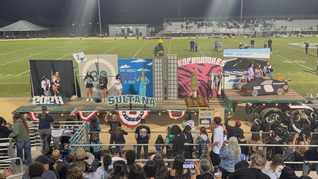 Halftime float