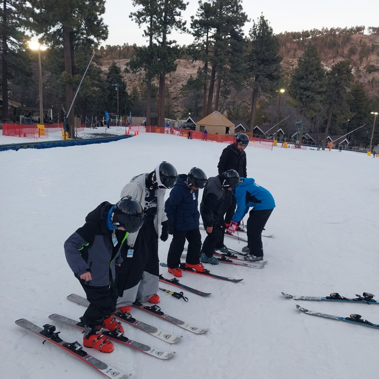 Ski & Snowboard Club