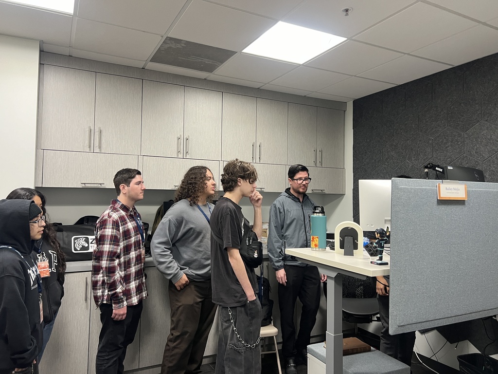 Sultana students touring IT department for public health