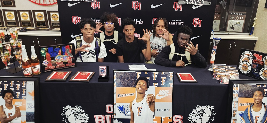 Jordan Spencer Signing 7