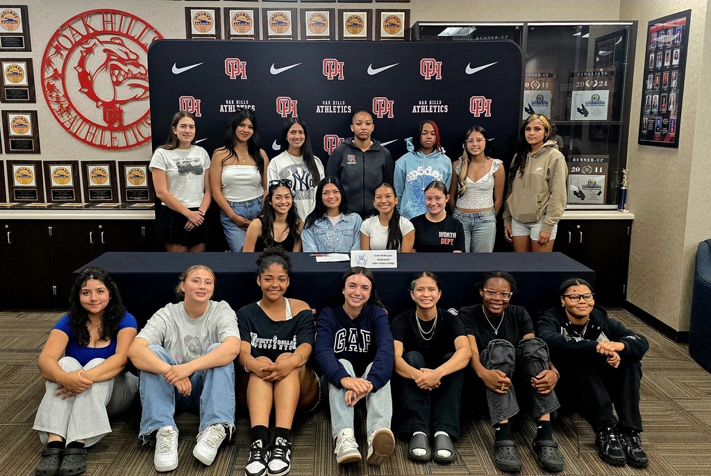 🏀🎉 Big Congratulations to Carla Rodriguez! 🎉🏀 After helping lead the Lady Bulldogs to their 3rd straight MRL Championship in Girls Basketball, Carla is taking her talents to the next level! We are proud to announce that she will be continuing her academic and athletic career at Irvine Valley College, where she will be playing Women’s Basketball this fall. Carla’s hard work, dedication, and commitment to excellence have made a tremendous impact on our program, and we cannot wait to see all she accomplishes at the collegiate level. The future is bright, and we know she will continue to shine on and off the court. Congratulations, Carla! Once a Bulldog, always a Bulldog! 🐾💙