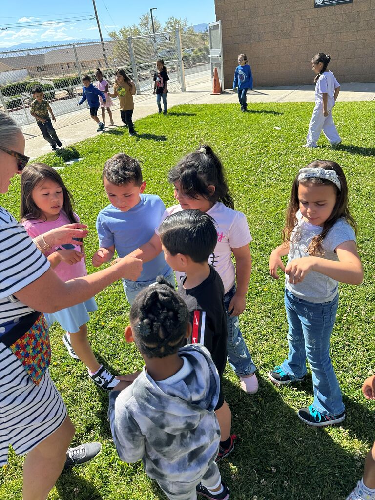 kindergarten students