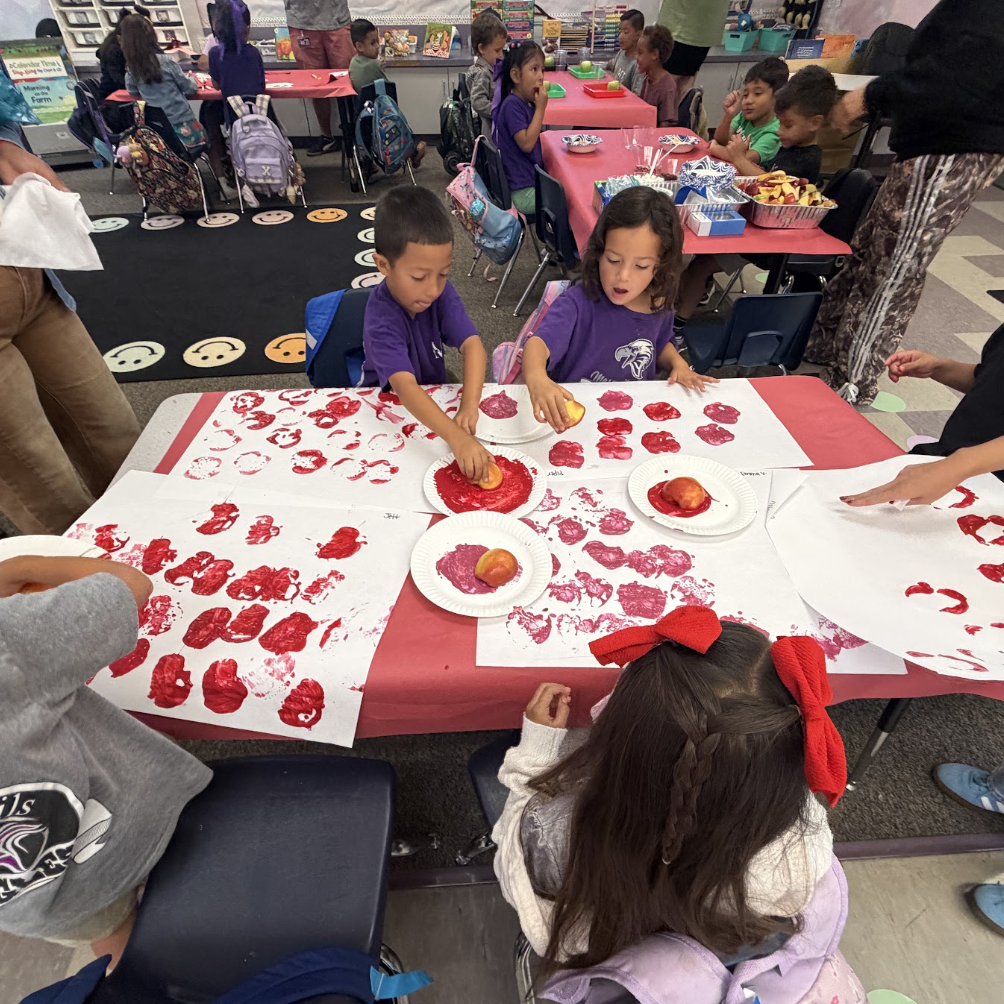 Apple Week