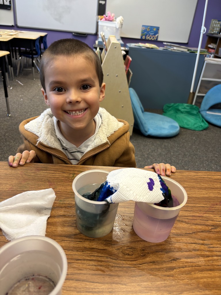 Kindergarten Makes Rainbows