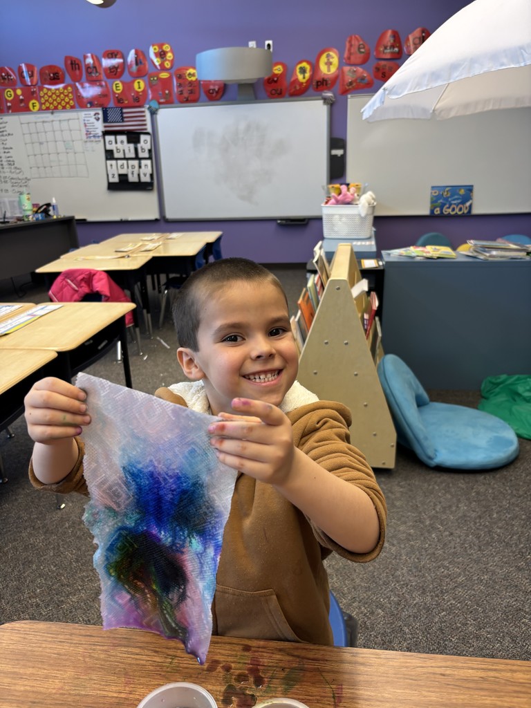 Kindergarten Makes Rainbows