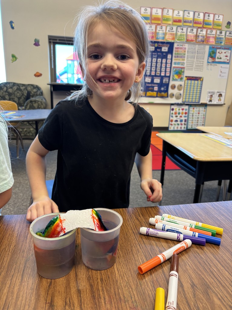 Kindergarten Makes Rainbows