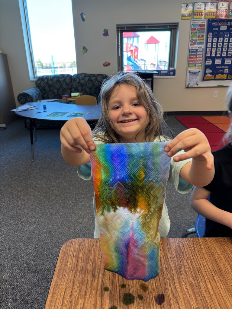 Kindergarten Makes Rainbows