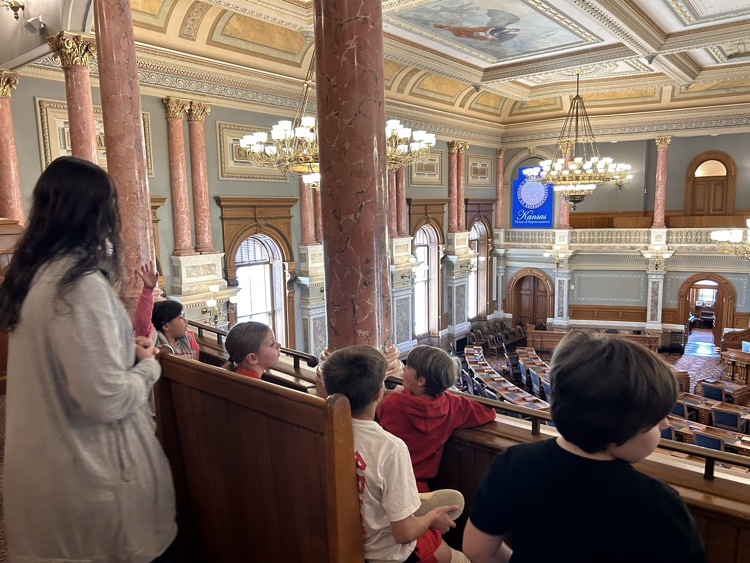 3rd graders enjoying their field trip to the State Capitol!