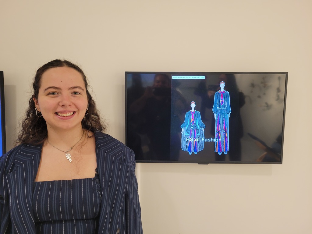 The Fashion Institute of Technology (FIT) presents Adapt/Evolve, a multidisciplinary exhibition that examines adaptive and inclusive design across programs within FIT’s School of Art and Design, including Fashion Design, Footwear and Accessories Design, Graphic Design, Interior Design, Jewelry Design, and Toy Design. Open September 18 through October 26 in FIT’s Art and Design Gallery, Adapt/Evolve considers various approaches to designing for accessibility as well as adaptive design’s relationship to culture and society. More than 60 pieces will be on view, many developed by FIT alumni, students, and faculty. The show also includes invited designers and artists, including Adaptive Design Association (ADA); OFS, a family-owned manufacturer of socially responsible and innovative furniture; High School of Fashion Industries; Alex Strada; and Grace Jun. Underscoring FIT’s commitment to fostering a more inclusive and equitable future, Adapt/Evolve explores a network of care, interdependence, and access to good design for all.