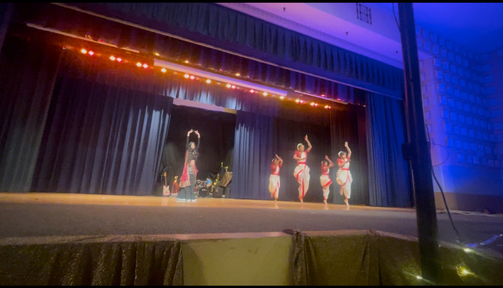 Desi Dance Team at the Halloween Show!