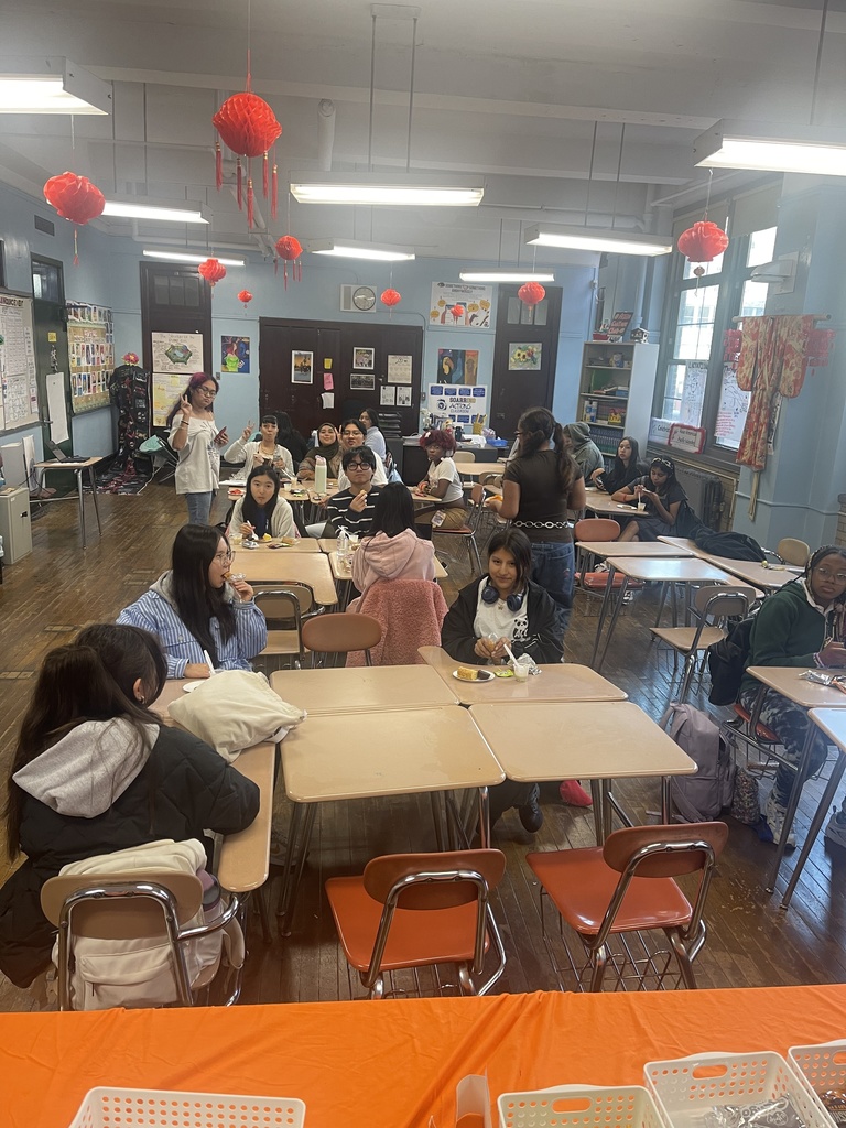 Enjoying the food and connections among ACC members