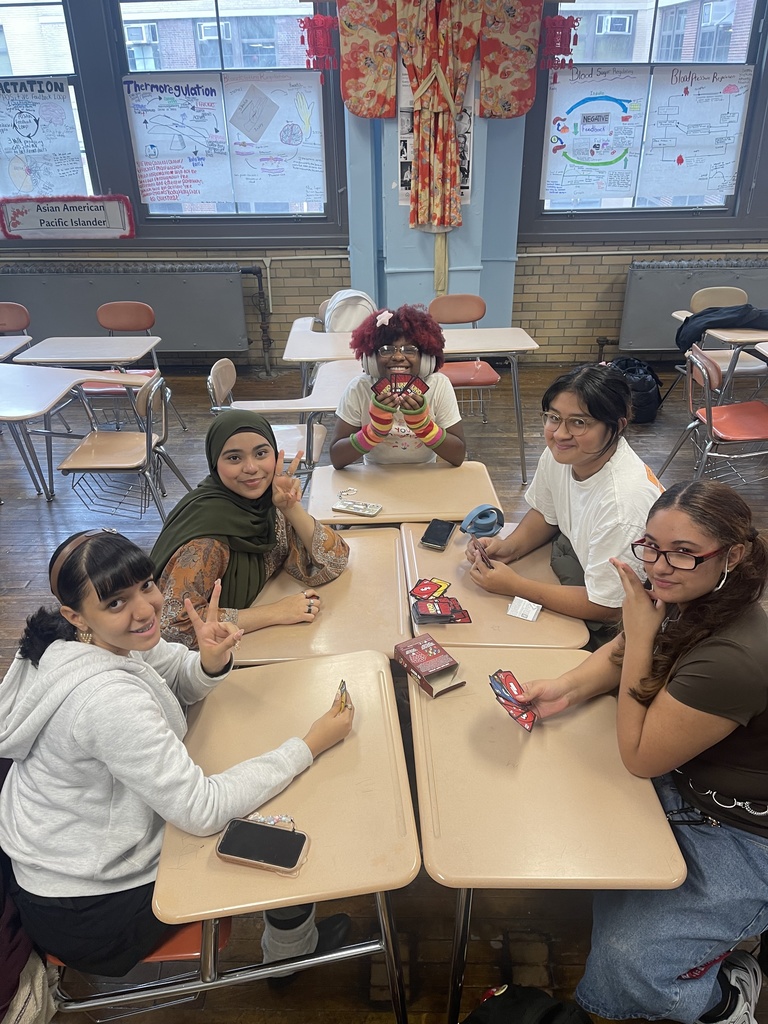 Playing UNO while waiting for the party to start