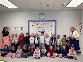 🎉 Kindergarten is 50 Days Smarter! 🎉  Last week, our Kindergarten students celebrated reaching the 50-day milestone with a fun 1950s-themed sock hop! 🧦💃🕺  From dancing to dressing up, it was a wonderful way to mark 50 days of learning, growing, and having fun together! 💛📚