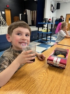 🎉 Kindergarten is 50 Days Smarter! 🎉  Last week, our Kindergarten students celebrated reaching the 50-day milestone with a fun 1950s-themed sock hop! 🧦💃🕺  From dancing to dressing up, it was a wonderful way to mark 50 days of learning, growing, and having fun together! 💛📚