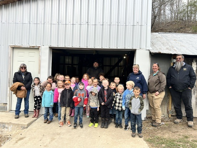 🍁🌳 Kindergarten Maple Adventure!  Our Kindergarten students had the opportunity to visit one of the newest maple camps on the map this year—Pleasant Brook Farms! Students enjoyed learning about the maple process firsthand and exploring this exciting new addition to our local maple community.  What a sweet experience! 🍁✨