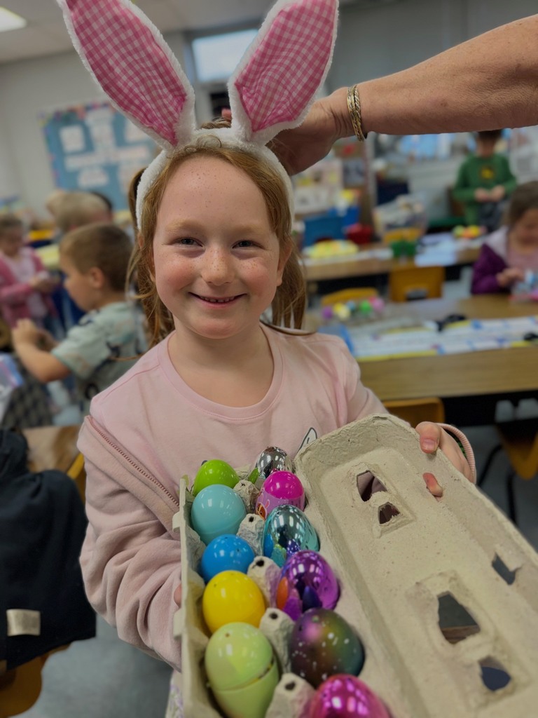 🥚🐰 Kindergarten Easter Fun!  Our Kindergarten students had a blast during their classroom Easter egg hunt! With a little help from their 4th grade buddies—who came in ahead of time to hide the eggs—the excitement was through the roof.  It was so special to see our older students helping create a fun and memorable experience for our Kindergarteners. Lots of smiles, laughter, and teamwork all around!  Great job to our 4th grade helpers and happy hunting, Kindergarten! 🌷✨