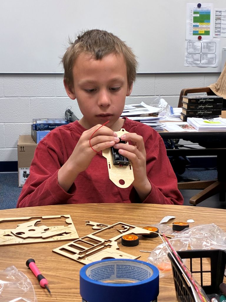 🛠️⚡ Future Engineers at Work! ⚡🛠️  Our gifted students have been diving into the world of engineering—designing and building functional model vehicle motors, solar-powered cars, and remote control cars!  Through this hands-on experience, students aren’t just building—they’re understanding. They can clearly explain how each component works together to produce energy, movement, light, and sound.  It’s incredible to see their creativity, problem-solving, and innovation in action. The future is bright with these young engineers leading the way! 🚗💡  #GoRams #GiftedEducation #STEM #FutureEngineers