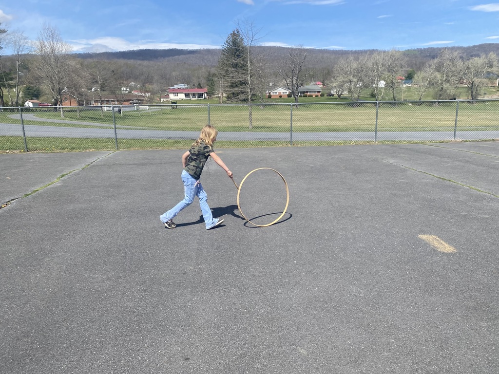 ✨🏫  Mrs. Wood brought history to life with fun Colonial Stations in P.E., where our elementary students experienced the colonial versions of modern-day equipment! 🇺🇸👣  From hands-on activities to a glimpse of how kids stayed active long ago, it was a great mix of learning and movement. Way to go, Rams! 🐏💪