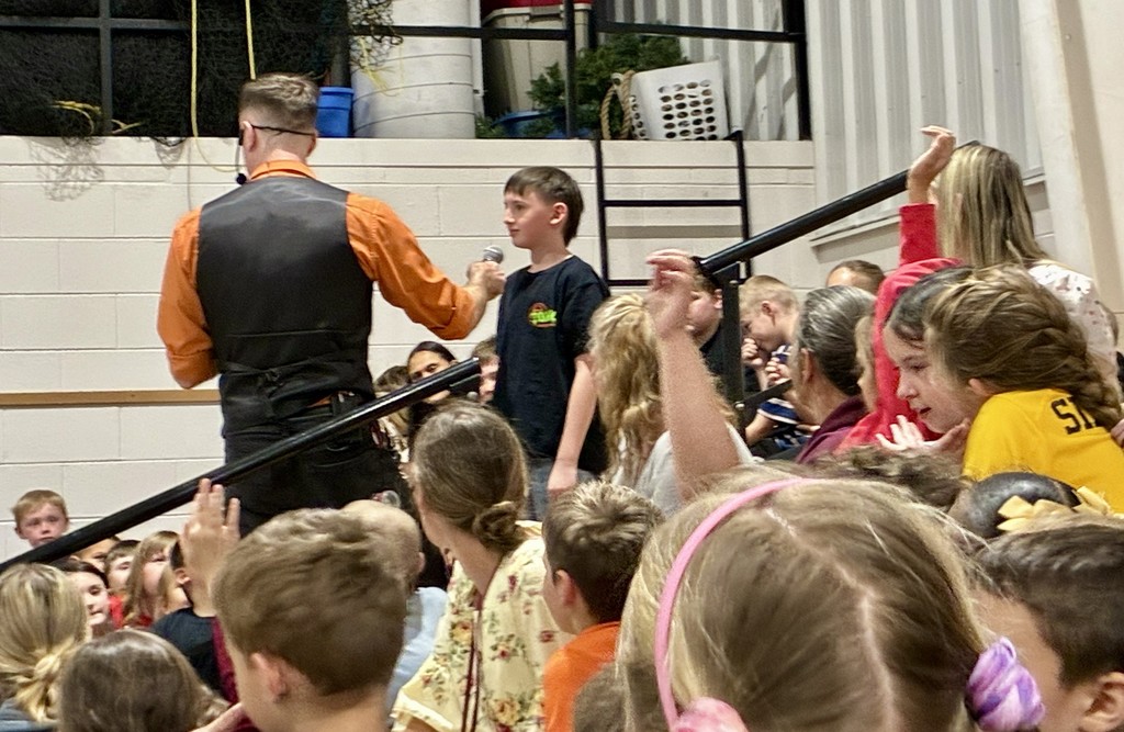 🪀✨ The NED Show came to visit! ✨🪀  Our students had an amazing time enjoying The NED Show, a high-energy assembly all about positive mindset and never giving up! 🙌  Through incredible yo-yo tricks and lots of laughs, students learned what NED stands for: 💡 Never give up 💡 Encourage others 💡 Do your best  This engaging program uses fun and interactive demonstrations—like yo-yoing—to teach perseverance and character in a way kids won’t forget.  And let’s be honest… the yo-yo tricks were a HUGE hit! 🪀🔥  Way to go, Rams—keep that NED mindset going strong! 🐏💪