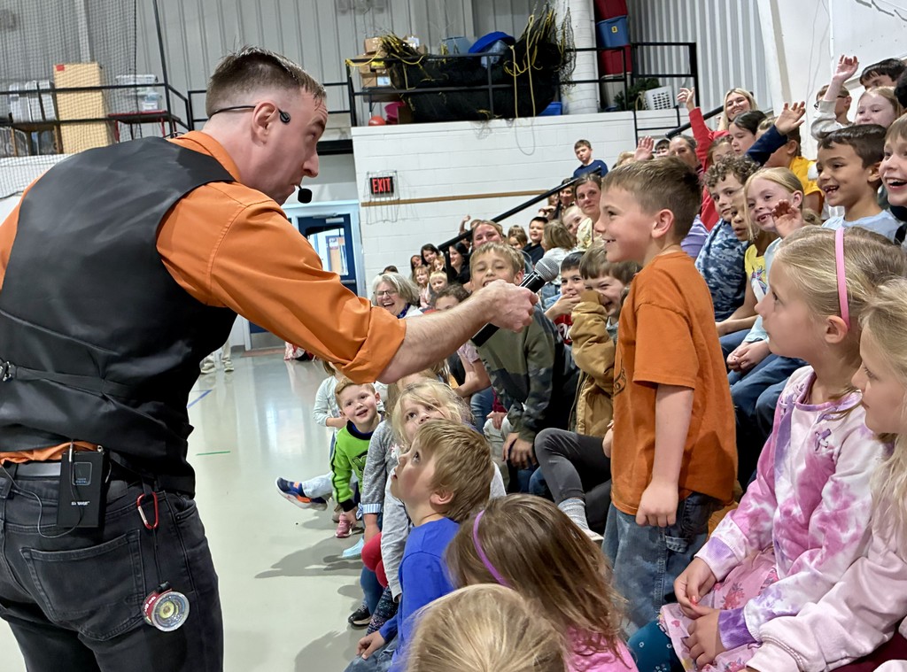🪀✨ The NED Show came to visit! ✨🪀  Our students had an amazing time enjoying The NED Show, a high-energy assembly all about positive mindset and never giving up! 🙌  Through incredible yo-yo tricks and lots of laughs, students learned what NED stands for: 💡 Never give up 💡 Encourage others 💡 Do your best  This engaging program uses fun and interactive demonstrations—like yo-yoing—to teach perseverance and character in a way kids won’t forget.  And let’s be honest… the yo-yo tricks were a HUGE hit! 🪀🔥  Way to go, Rams—keep that NED mindset going strong! 🐏💪