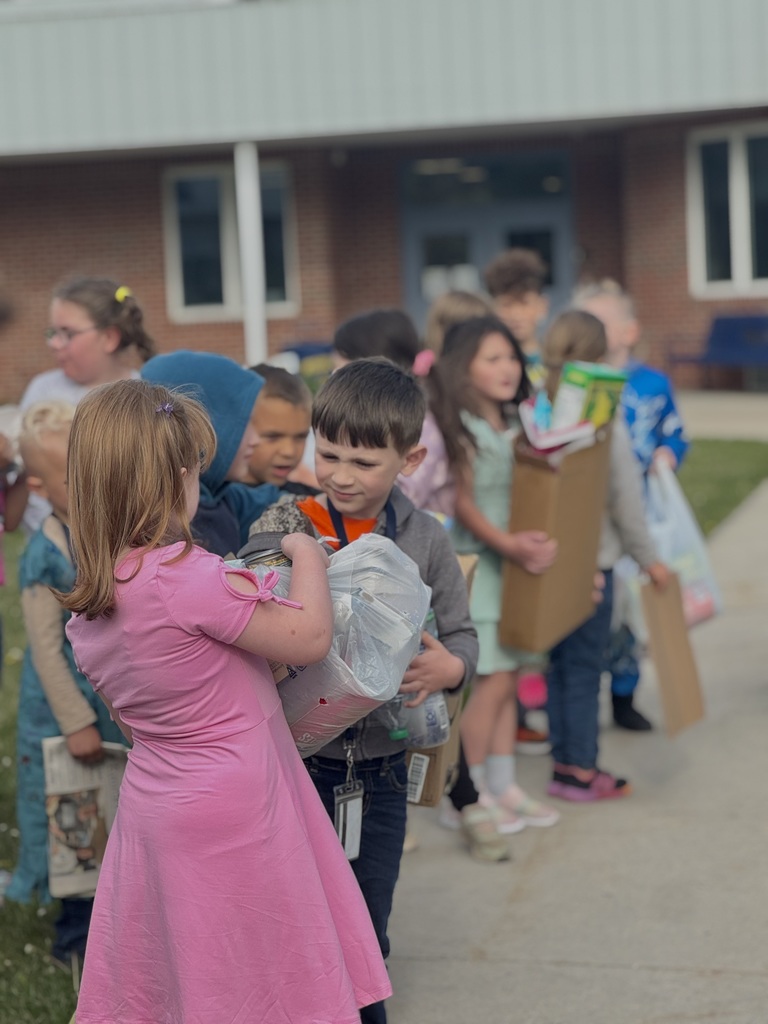 ♻️🌎  Kindergarten and 2nd grade students celebrated Earth Day by bringing recyclables from home and working together to sort them! What a great hands-on way to learn how we can all take care of our planet. 🌱  A big thank you to Mr. Waybright for bringing the county’s recycling trailer and teaching our students all about the importance of recycling. We appreciate you helping make this day so meaningful! 👏