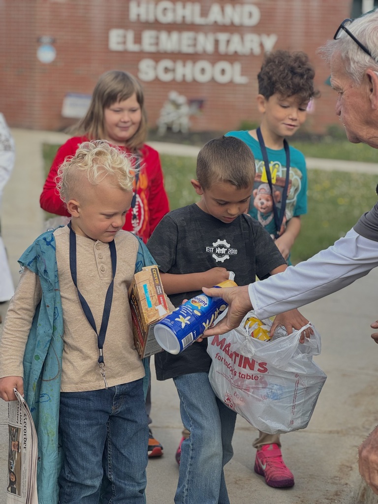 ♻️🌎  Kindergarten and 2nd grade students celebrated Earth Day by bringing recyclables from home and working together to sort them! What a great hands-on way to learn how we can all take care of our planet. 🌱  A big thank you to Mr. Waybright for bringing the county’s recycling trailer and teaching our students all about the importance of recycling. We appreciate you helping make this day so meaningful! 👏