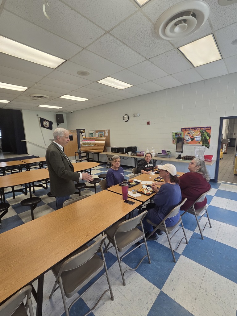 We were pleased to welcome Senator Mark Obenshain to Highland County Public Schools today!  We appreciate his continued support of small, rural education across Virginia and his ongoing commitment to our students and community.