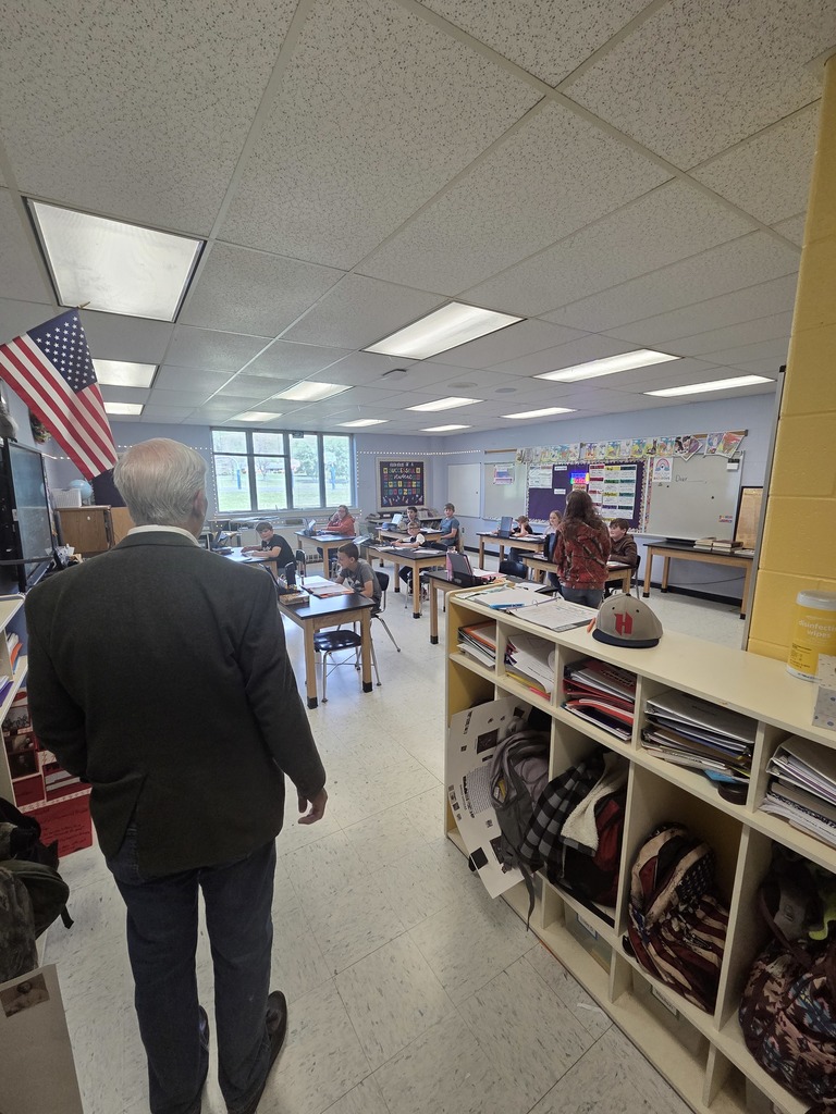 We were pleased to welcome Senator Mark Obenshain to Highland County Public Schools today!  We appreciate his continued support of small, rural education across Virginia and his ongoing commitment to our students and community.