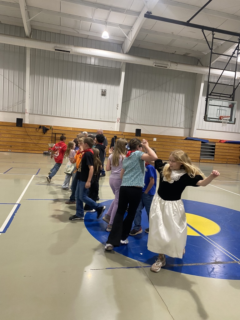 💃🕺 Stepping Back in Time!  Students had a wonderful time learning colonial dances with Ellen, Eugene, and Cappie! From lively steps to traditional movements, they experienced a fun and interactive glimpse into life during colonial times.  Thank you for bringing history to life in such a memorable way! 🇺🇸