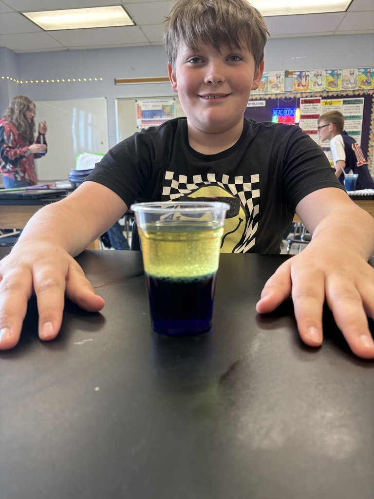 🌊 The 5th graders “dove” into their ocean unit this week and had a whale of a time learning! Students created ocean zone models to explore the differences between the sunlight zone, twilight zone, and midnight zone—bringing the mysteries of the deep sea to life through hands-on learning! 🐠🔦🌌