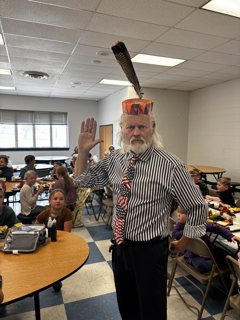 🇺🇸 A few more snapshots from our Colonial Arts & Culture Day! 📜🎩 From hands-on activities to stepping back in time through colonial traditions, our students had such a memorable day of learning and fun. Here are a few more moments we just had to share! ❤️💙✨