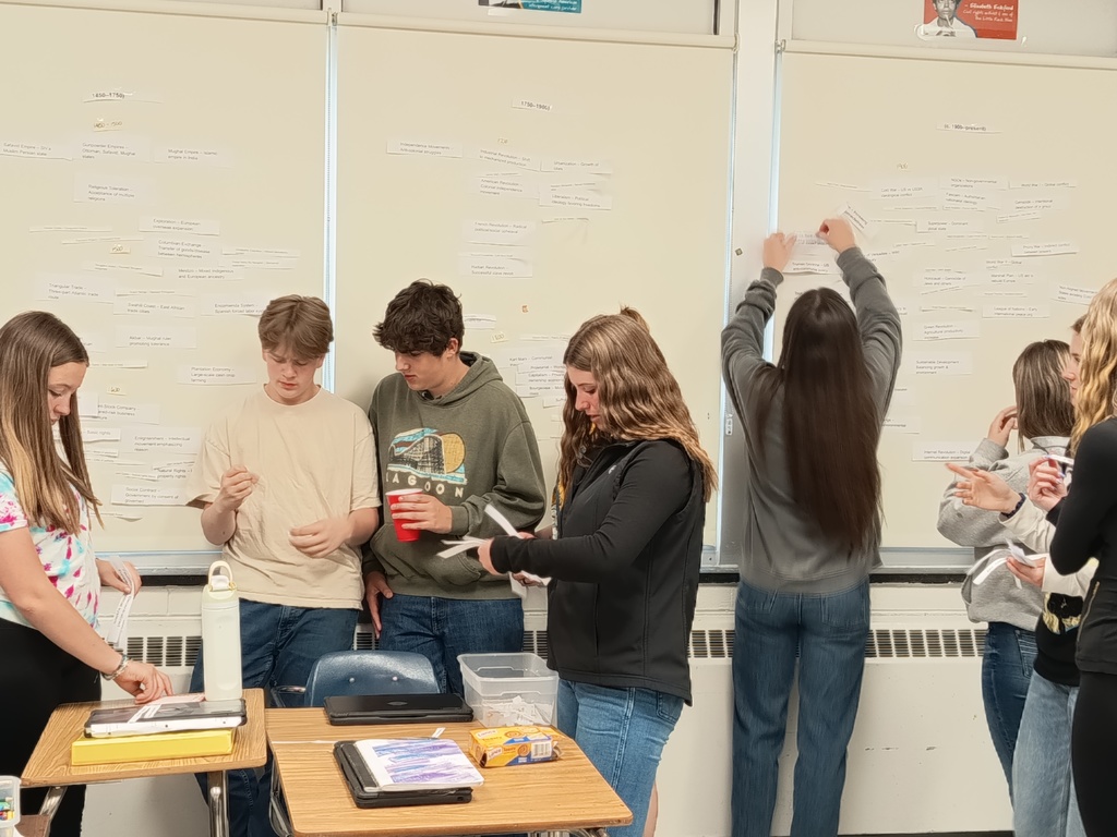 📚⏳ AP World History students are working hard building a timeline to help prepare for their upcoming exam! From major civilizations to pivotal world events, they’re connecting the dots and reviewing centuries of history one event at a time. Best of luck on the exam—you’ve got this! 🌍✏️💪
