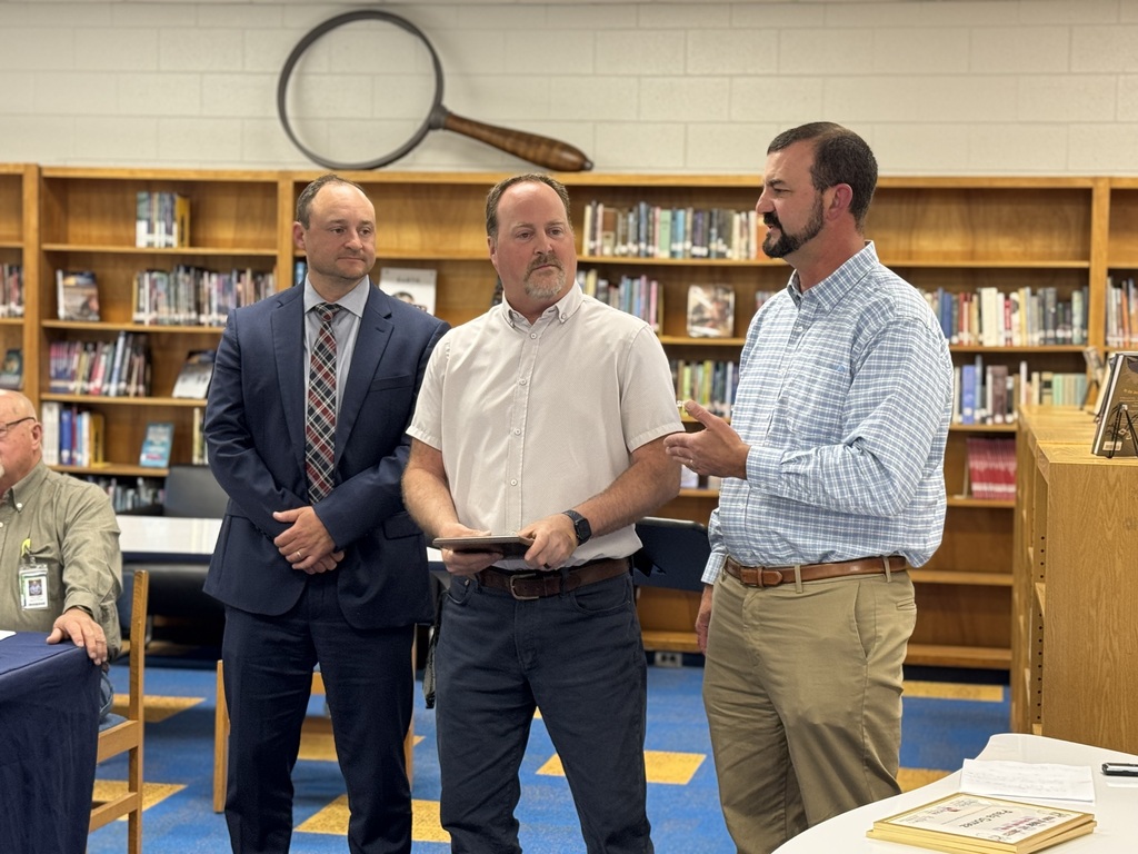 🎉  At last night’s School Board meeting, Dr. Nycum and Mr. Good proudly recognized two outstanding staff members for their dedication and impact on our students:  🍎 Mr. Warf – 2025–2026 Teacher of the Year ⭐ Mr. Vernon Simmons – 2025–2026 Support Staff Member of the Year  Both honorees were also presented with gift cards from the PTO in appreciation of their hard work and commitment. Congratulations on this well-deserved recognition!  We also celebrated the artistic achievements of several talented students! Mrs. Deeds recognized Lyla Swecker (Kindergarten), Lucy Honaker (Middle School), and Paula Gomez (11th Grade) for having their artwork selected to compete in the VSBA Regional Art Contest. While they did not place in the competition, being selected to represent our schools at the regional level is an incredible accomplishment! Each student received their framed artwork, a certificate, and a commemorative pin in recognition of their achievement.  We are so proud of these staff members and students for representing Highland County Public Schools so well! 💙💛