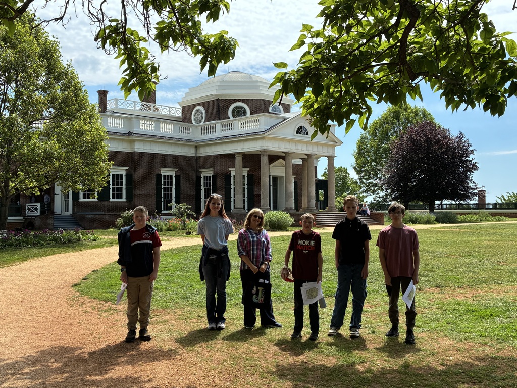 🏛️  Our Highland High School gifted middle and high school students recently enjoyed an enriching trip to Thomas Jefferson’s home, Monticello! Students toured the historic home and grounds, learning fascinating details about Jefferson’s life, family, careers, and many accomplishments. 🇺🇸✨  The adventure continued with a visit to the University of Virginia, where students explored the campus and compared its architectural features to those they observed at Monticello. They were especially amazed by the impressive Alderman Library, spanning 5 floors and more than 250,000 square feet! 🤯📖  What a wonderful opportunity to bring history, architecture, and higher education to life through hands-on learning! 💙💛