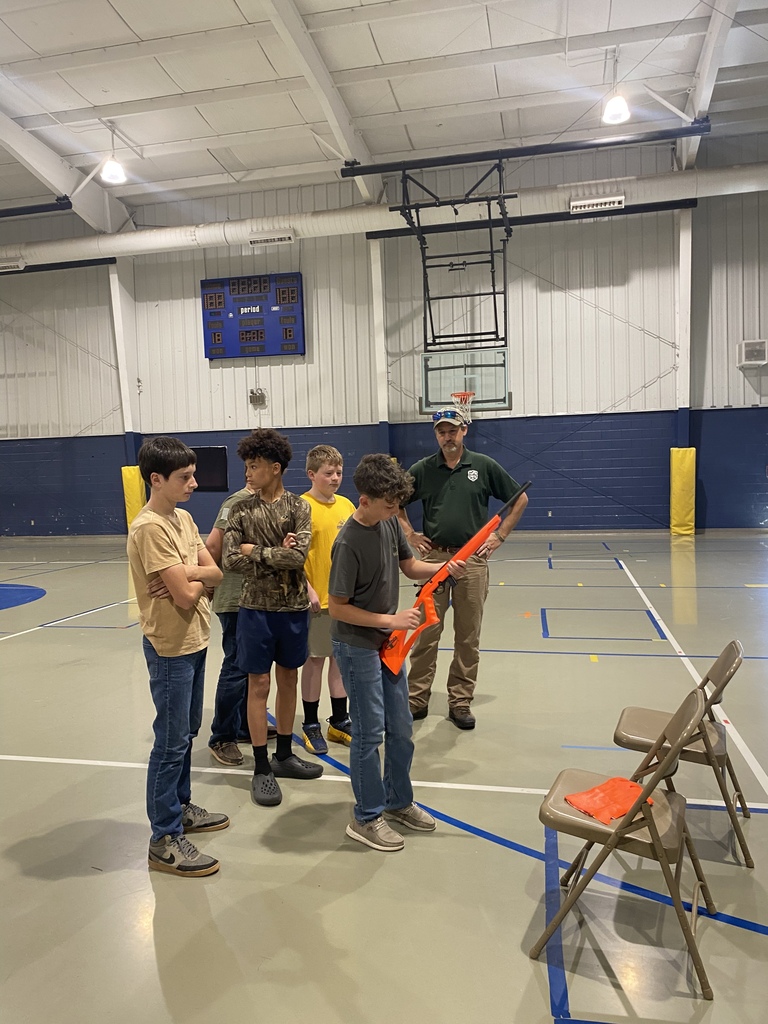 🦌🎯 Students in 5th grade, along with several 6th graders, recently participated in the Hunter Education Program!  This valuable program teaches hunting safety, wildlife conservation, responsible firearm handling, and outdoor ethics. We are grateful for the dedicated volunteer instructors who generously gave their time and expertise to make this opportunity possible for our students.  Thank you for investing in the next generation of safe and responsible outdoorsmen and outdoorswomen!