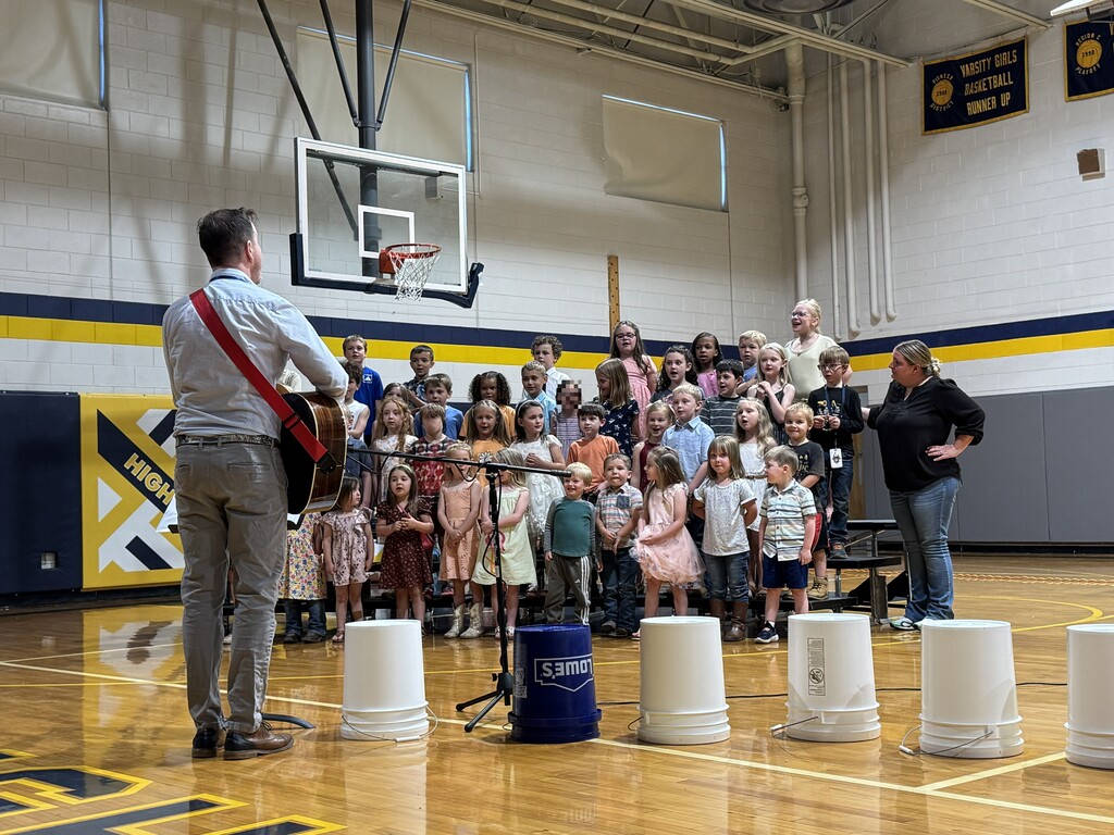 🎨🎶 What an amazing and successful Fine Arts Night we had on Friday!  A huge thank you to Mr. Johnston and Mrs. Deeds for their hard work, dedication, and countless hours of preparation to make this event possible. We are also incredibly proud of our students, whose talent, creativity, and effort were on full display throughout the evening.  Guests enjoyed musical performances from students in Pre-K through 12th grade and had the opportunity to view beautiful artwork created by students across all grade levels. It was a wonderful celebration of the arts and a reminder of the incredible talent we have at HCPS.  Thank you to everyone who attended and helped make the evening such a special success!