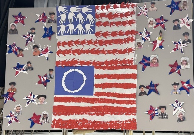 Our kindergarten students truly had a night to shine at HES! Families gathered for a picnic dinner before enjoying a wonderful performance by the children. In celebration of our nation's 250th anniversary, the students proudly recited selections from The Flag We Love by Judi Harris and sang several beloved American songs. The program also featured students portraying historical figures from our SOL studies, bringing history to life for the audience. The evening included a retelling of the classic tale The Three Billy Goats Gruff, followed by a fun and humorous twist with The Three Silly Girls Grubb by John and Ann Hassett. The children did an amazing job showcasing their learning, confidence, and creativity. Thank you to all the families who attended and supported this special event. It was a memorable evening filled with smiles, laughter, and pride in all our young learners! 🌟🇺🇸📚🎶