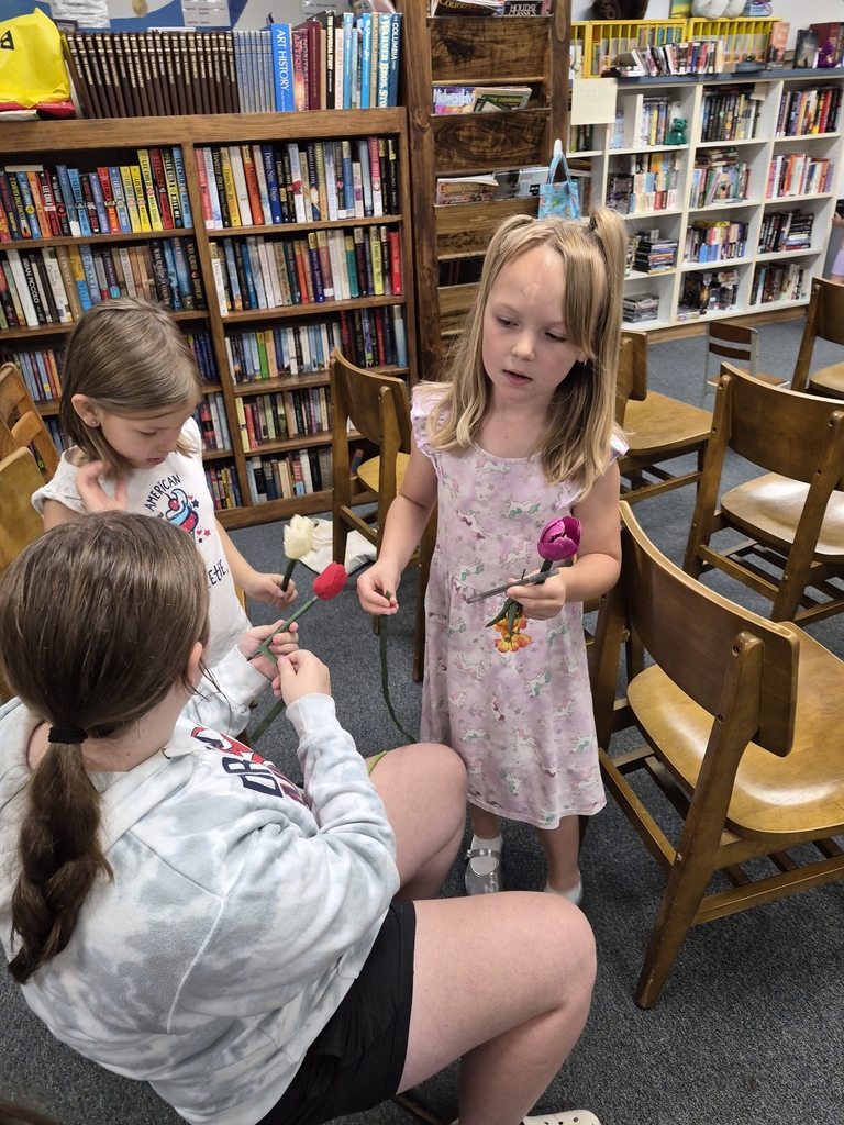 Making flower pens.