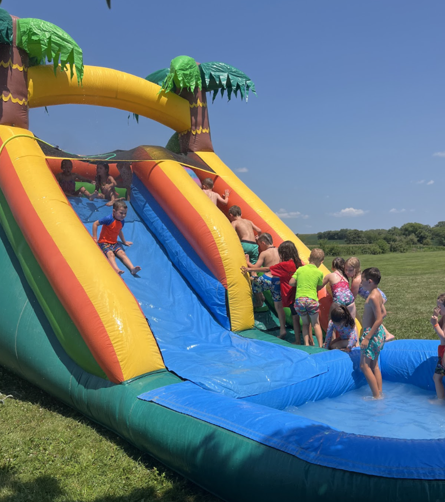 bounce house 