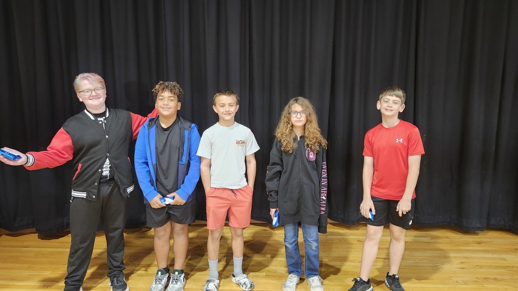 6 Red October Birthdays!! 🎉