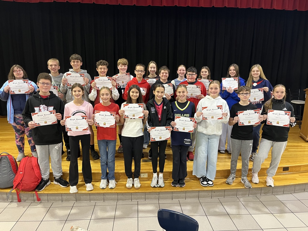 7 Red Honor Roll, High Honor Roll, and 1st Quarter Award Winners! Way to go!
