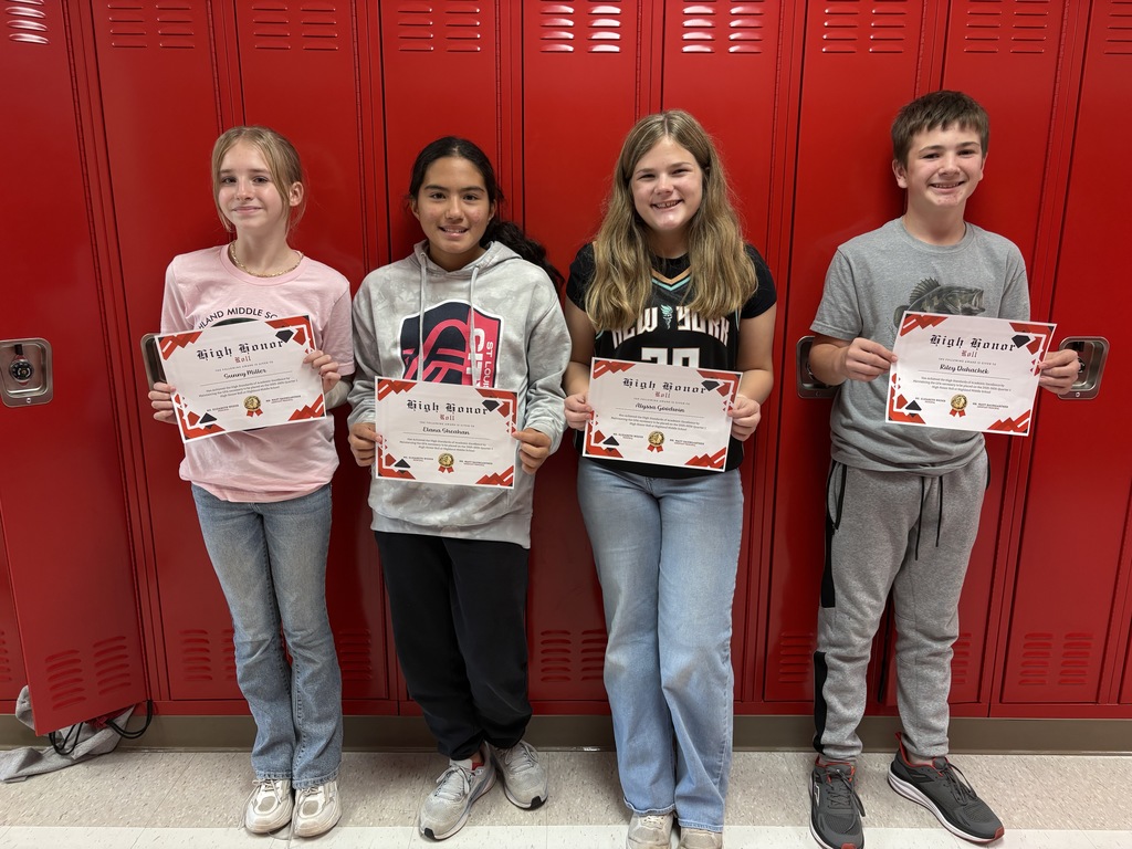7 Red Honor Roll, High Honor Roll, and 1st Quarter Award Winners! Way to go! 
