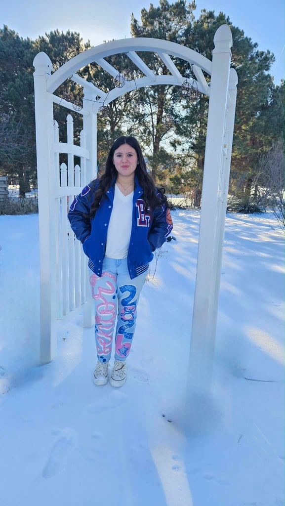 Zoe Velasquez-Adame - Senior Spotlight