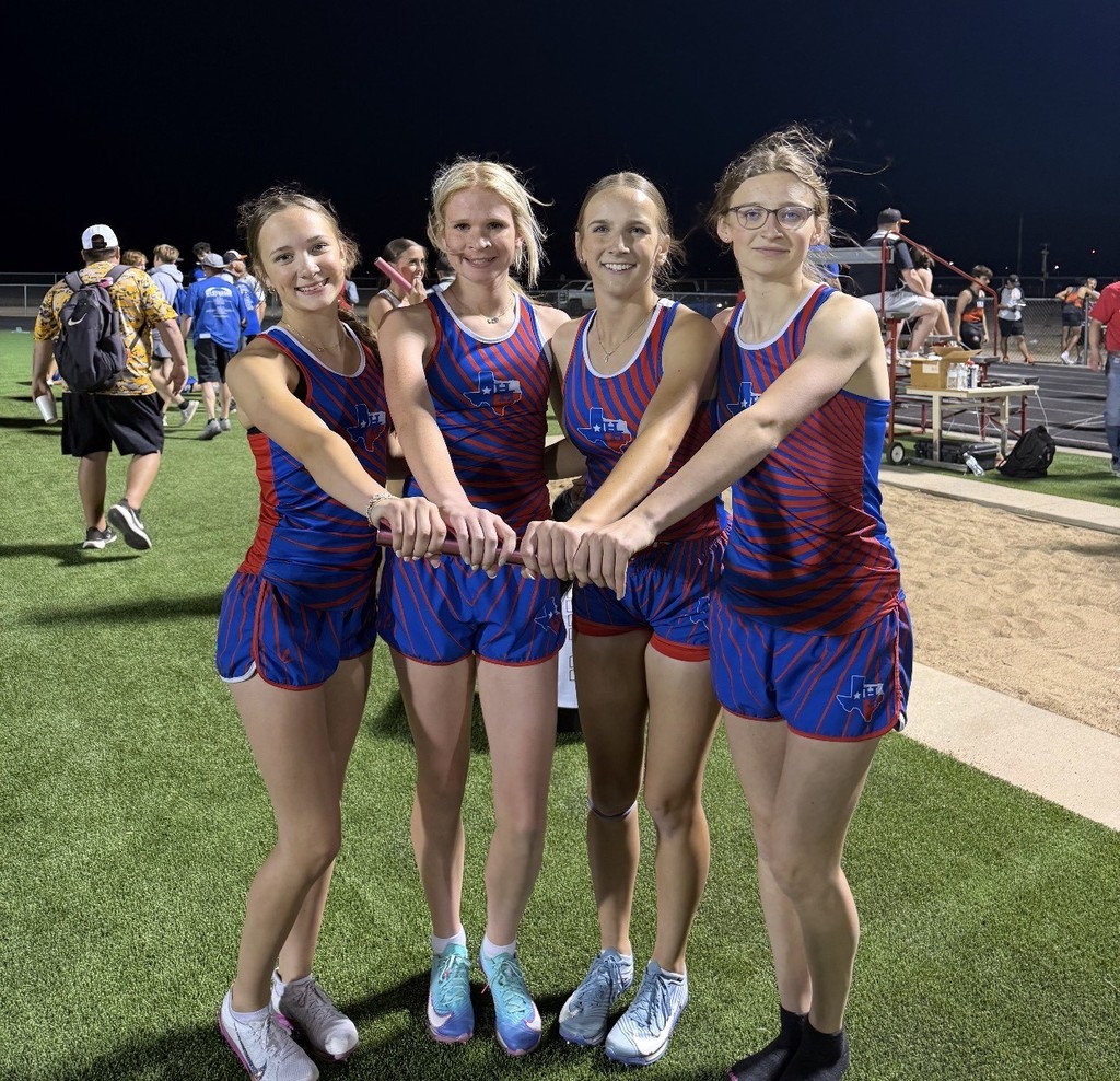 Varsity girls Mile Relay Team