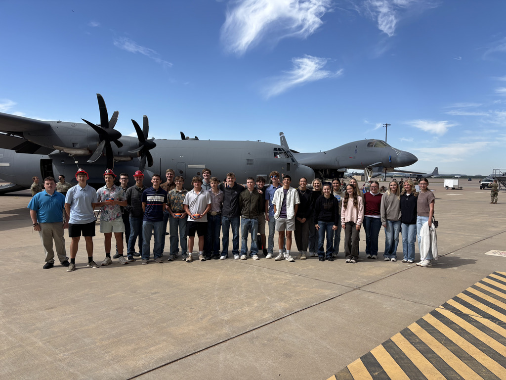 9th/10th graders at Dyess AFB
