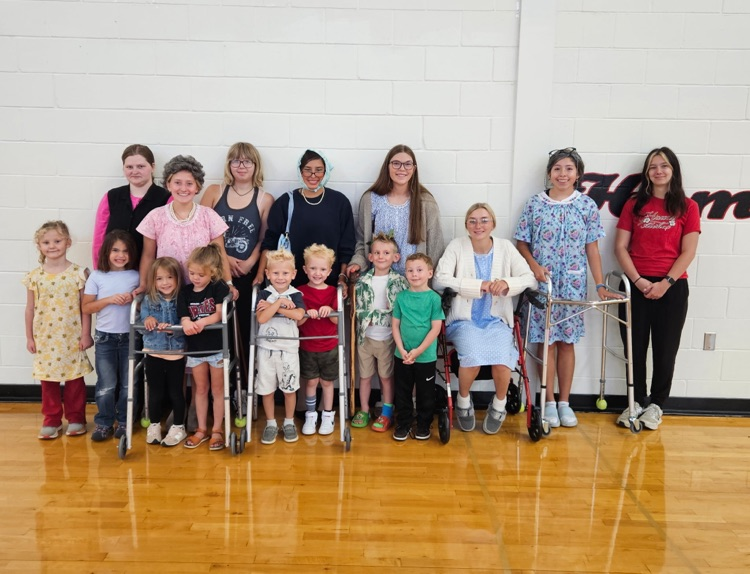 Senior Dress Up